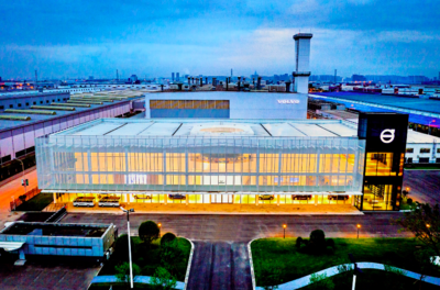 重磅!成都經(jīng)開區(qū)簽下高端車型項(xiàng)目 年產(chǎn)3萬臺!